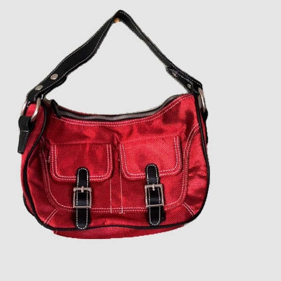 Shoulder bag/Purse 2 button pockets in front & zipper closure on top & in back - Picture 1 of 2